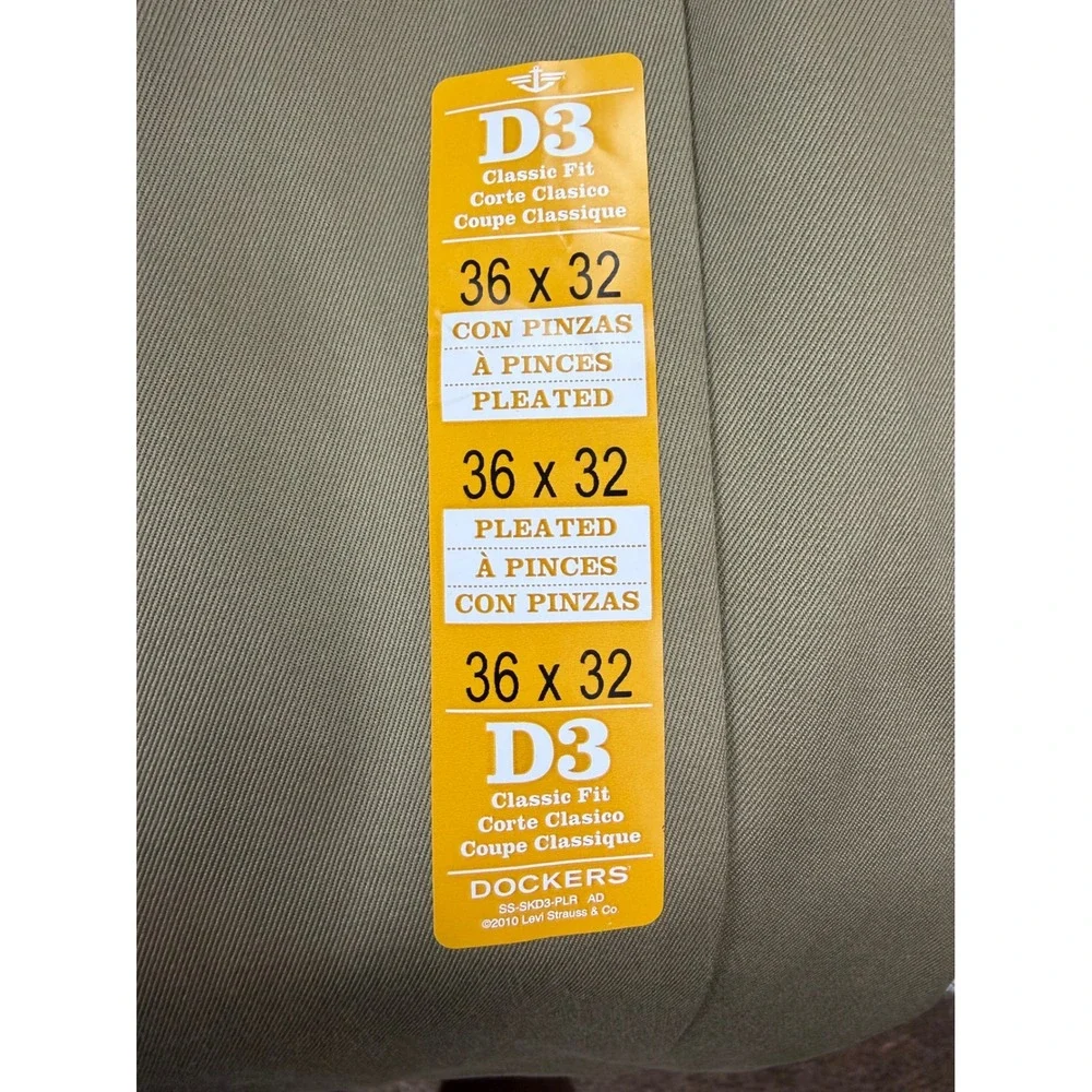Dockers‎ Mens Signature Khaki D3 Classic Fit Pleated Pants 36x32 Tan MSRP $58